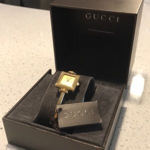 Gucci 1900L Watch